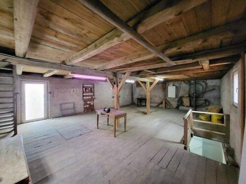 Flächen über der Garage - 