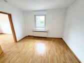 Schlafen 1. OG freie Wohnung.jpg - 