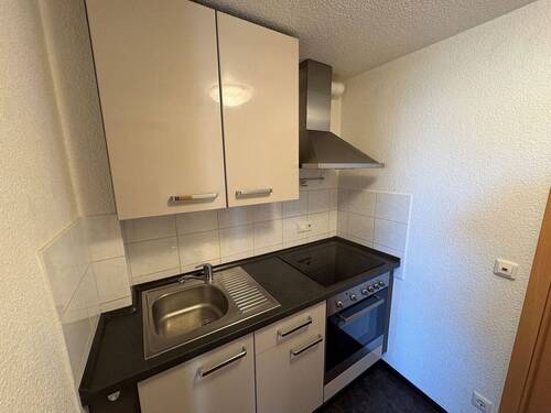 Einbauküche 1. OG freie Wohnung.jpg - 