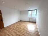 Wohnen Anbau Hof freie Wohnung.jpg - 