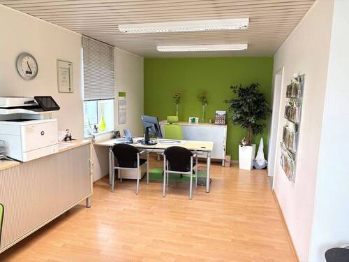 Büro 2.jpg - 