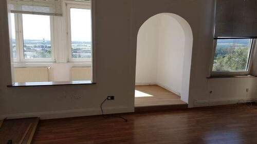 Wohnzimmer mit Ausblick - Mehrfamilienhaus, Wohnhaus mit 1,50 m&sup2; in Fritzlar zum Kaufen