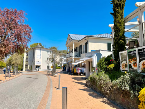 Einkaufsstrasse in Göhren - 