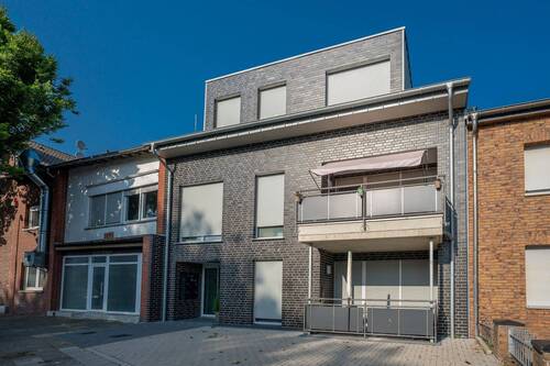 Hausansicht - 2 Zimmer Etagenwohnung zum Kaufen in Heinsberg