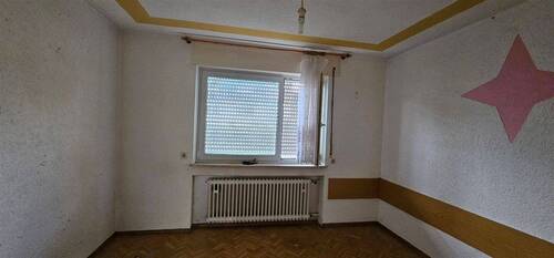 Kinderzimmer EG - Mehrfamilienhaus, Wohnhaus mit 183,00 m² in Steinheim zum Kaufen