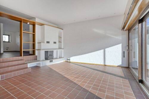 Wohnzimmer - 4 Zimmer Einfamilienhaus zum Kaufen in Langenfeld