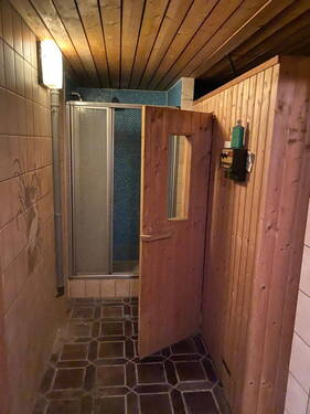 Sauna mit Dusche KG - 