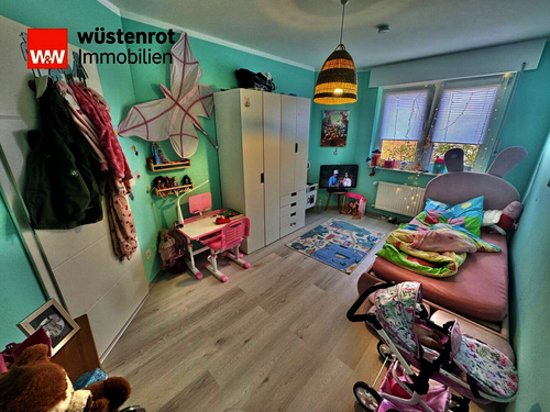 1. OG Schlafzimmer - 