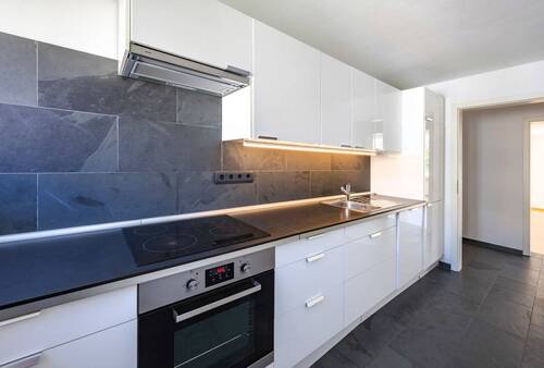 Einbauküche - Sofort einziehen und wohlfühlen: TOP gepflegte 2 Zimmerwohnung mit Einbauküche & Balkon