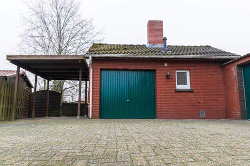 Garage und Carport - 