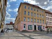 Hausansicht vom Markt - Modernisierte 3-Raum-Wohnung in bester Wohnlage von Torgau zu vermieten