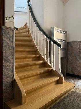 Treppenhaus - Etagenwohnung mit 83,00 m&sup2; in Torgau zur Miete