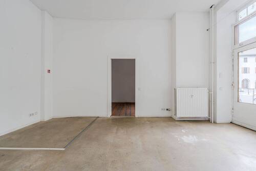 Zimmer 1 Durchgang Zimmer 2 - Büro mit 77,00 m&sup2; in Berlin zum Kaufen
