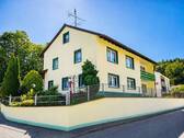 Ansicht - Seltene Gelegenheit: Einfamilienhaus mit außergewöhnlich großem Grundstück in Essenbach!