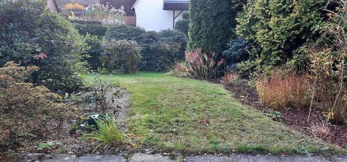 Blick in den Garten von der Terrasse - Doppelhaushälfte mit 101,00 m² in Neu Wulmstorf zum Kaufen