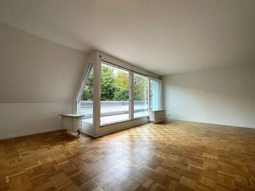 Wohnzimmer - 3 Zimmer Etagenwohnung zur Miete in Stuttgart