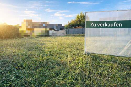 Bild 1 - Grundstück 754 qm mit genehmigtem Neubauprojekt - vielseitige Perspektiven in Königswinter-Ittenbach