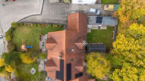 Das Anwesen aus der Luft - 5 Zimmer Doppelhaushälfte zum Kaufen in Mühlhausen