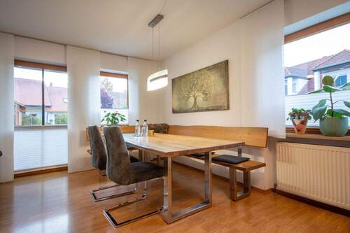 EG: Heller und freundlicher Ess- und ... - 