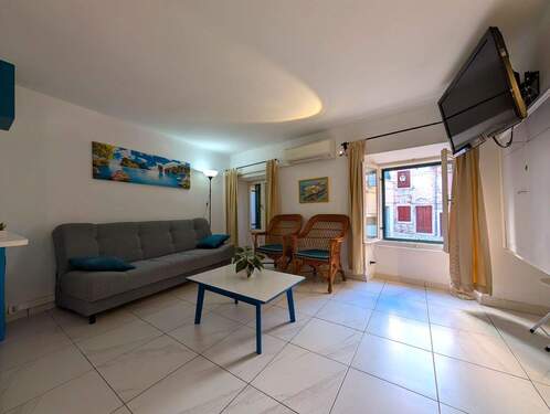 PXL_20251104_081438091.jpg - 2 Zimmer Etagenwohnung in Rovinj