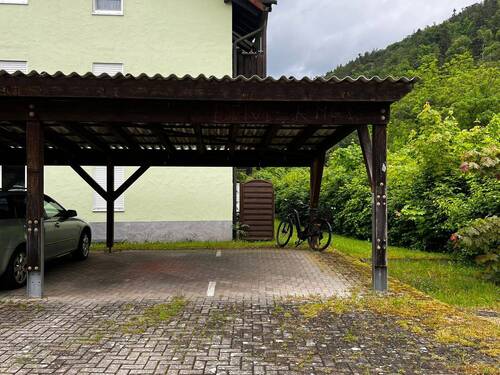 Carport - Etagenwohnung mit 36,50 m&sup2; in Unterreichenbach zur Miete