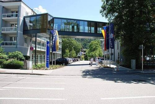 Tiefgaragenzufahrt - 