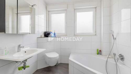 1. OG Badezimmer 1 - 