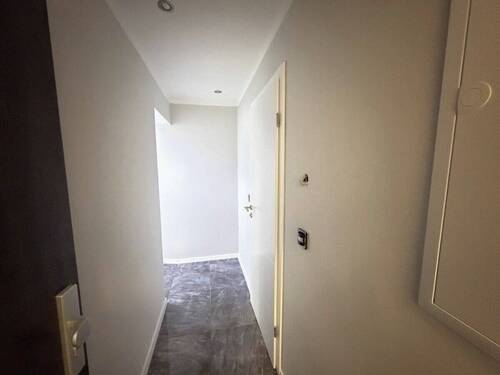 Eingangsbereich - 2 Zimmer Etagenwohnung in Nürnberg