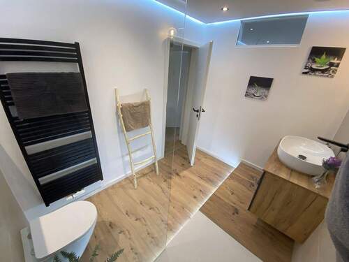 Bad - 3 Zimmer Etagenwohnung in Monheim am Rhein