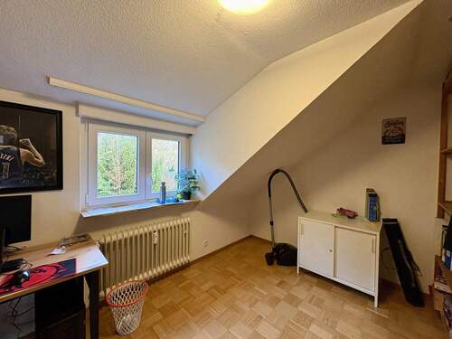 Büro - 3 Zimmer Etagenwohnung zum Kaufen in Stuttgart