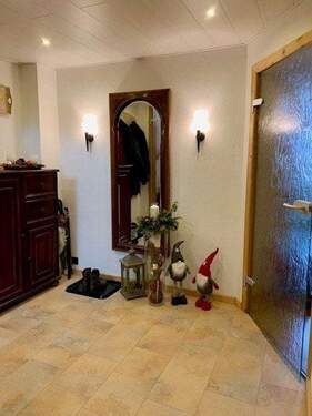 Diele (OG) - Reihenmittelhaus mit 161,40 m&sup2; in Reichenbach zum Kaufen