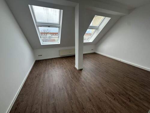 Wohnzimmer - 2 Zimmer Etagenwohnung in Leipzig