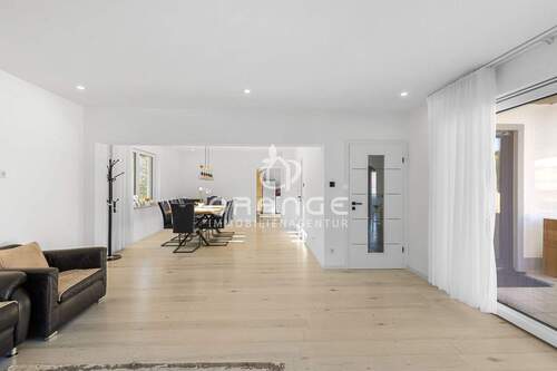 Wohn-Esszimmer Ansicht 2 - 6 Zimmer Einfamilienhaus in Schwandorf