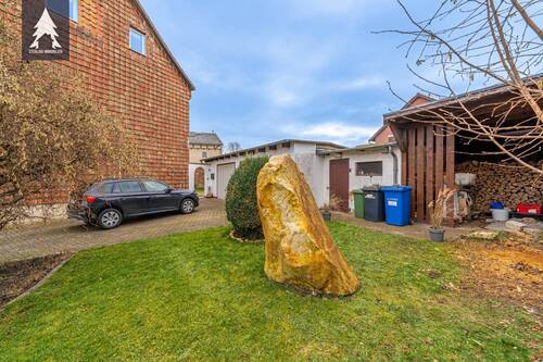 Grundstück Einfahrt - 1 Zimmer Mehrfamilienhaus, Wohnhaus zum Kaufen in Söllingen