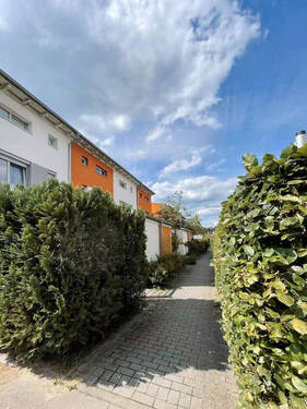 Bild 1 - Einziehen & wohlfühlen - 4 Zimmer mit Carport