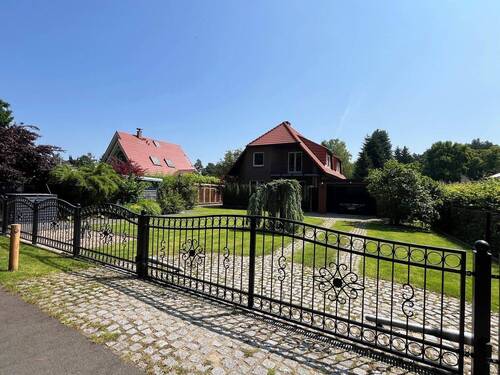 Traumhaus - 7 Zimmer Mehrfamilienhaus, Wohnhaus zum Kaufen in Groß Köris