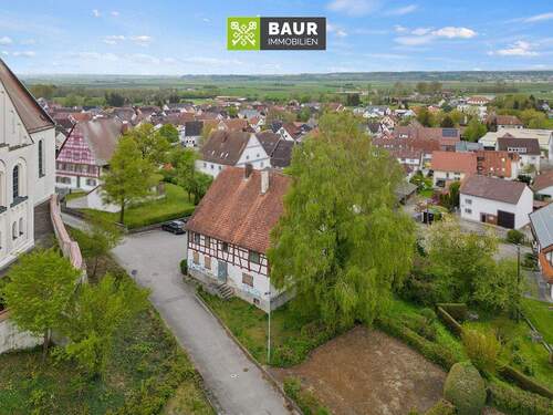 Luftaufnahme - 8 Zimmer Einfamilienhaus zum Kaufen in Ertingen