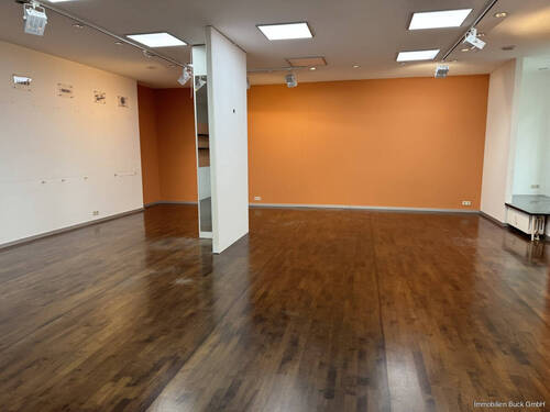 Ladenfläche - 3 Zimmer Gewerbeobjekt (Büro, Produktion, Verkauf) in Deggingen