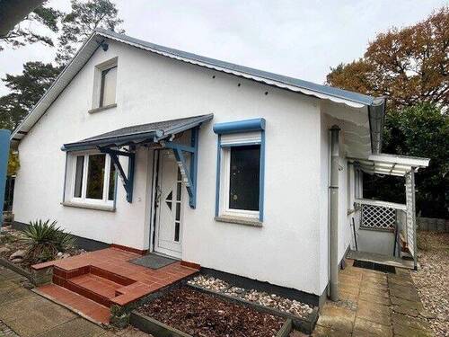 Hauseingang - Charmantes Einfamilienhaus mit ruhigem Grundstück und Ausbaupotenzial in naturnaher Lage von Wildau