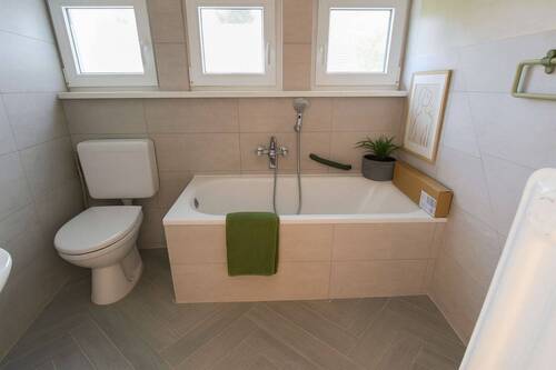 Badezimmer OG – Staged - 