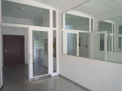 Treppenhaus Lift .jpg - 3 Zimmer Büro zur Miete in Berlin