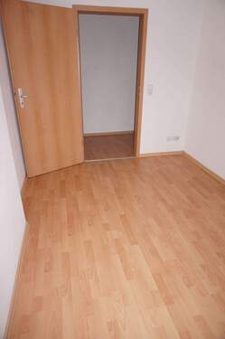 Schlafzimmer - 2 Zimmer Etagenwohnung zur Miete in Chemnitz