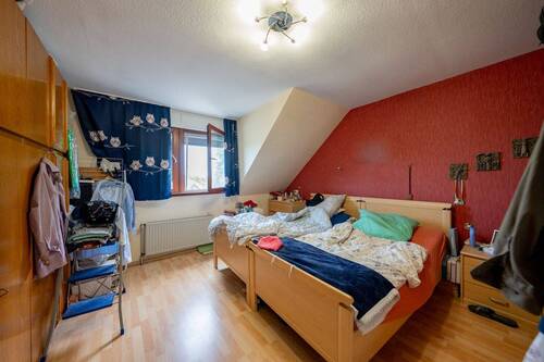 12 Schlafzimmer OG - 