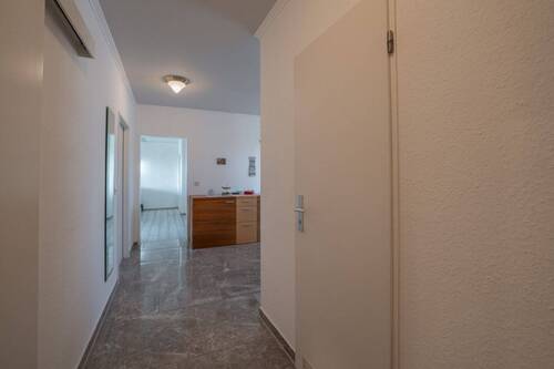 Eingangsbereich - 3 Zimmer Etagenwohnung in Mönchengladbach