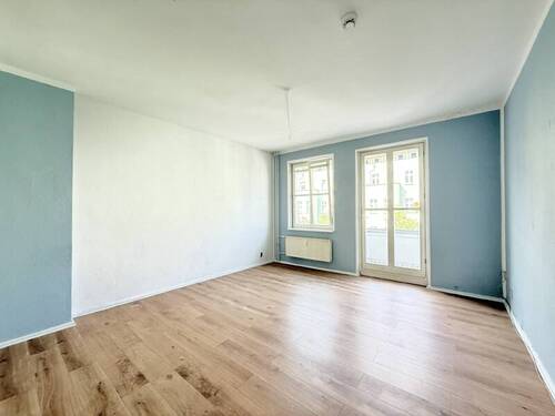 Wohnzimmer - 3 Zimmer Etagenwohnung zum Kaufen in Berlin