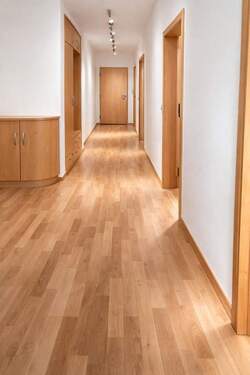 Flur - 3 Zimmer Etagenwohnung zum Kaufen in Hamburg