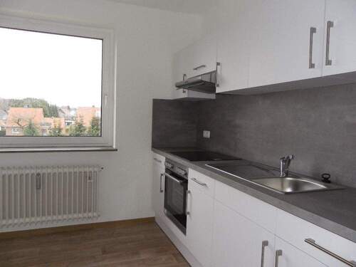 Küche mit Einbauküche - 