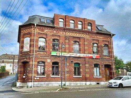 Hausansicht - 6 Zimmer Mehrfamilienhaus, Wohnhaus zum Kaufen in Reichenbach