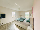 Master Schlafzimmer (2).jpg - 