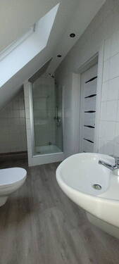 Duschbad OG 1 - 